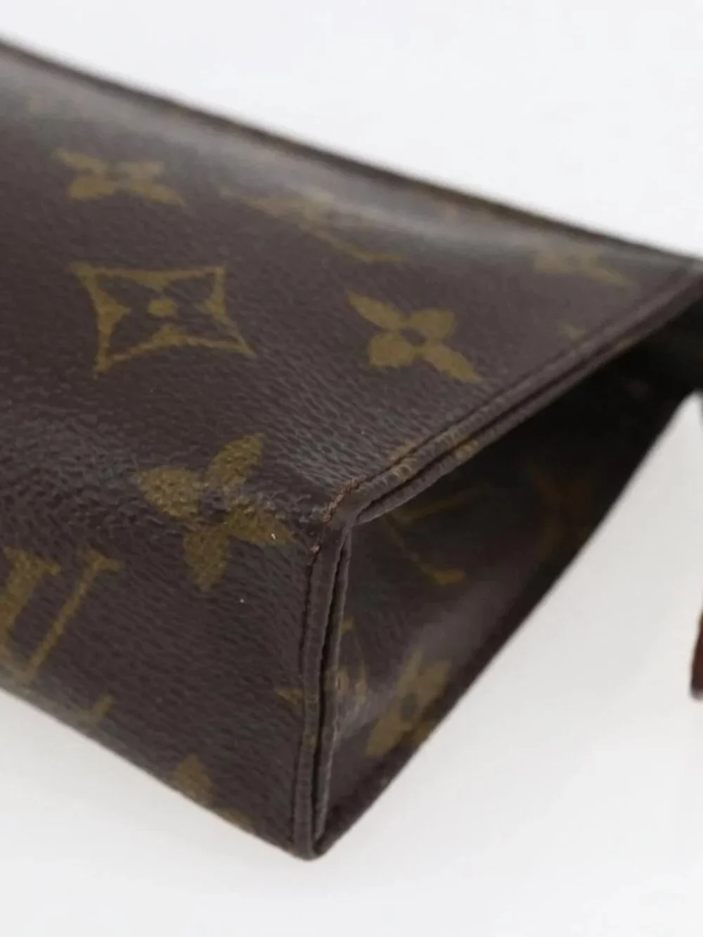 LOUIS VUITTON Monogram Poche Toilette 15 Pouch M47546 LV Auth fm5107